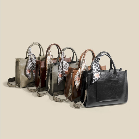 European and American large-capacity handbags with multiple compartments